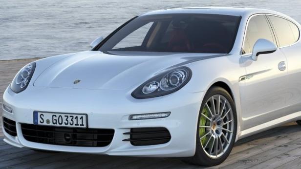 Porsche Panamera Plug-in-Hybrid 2013