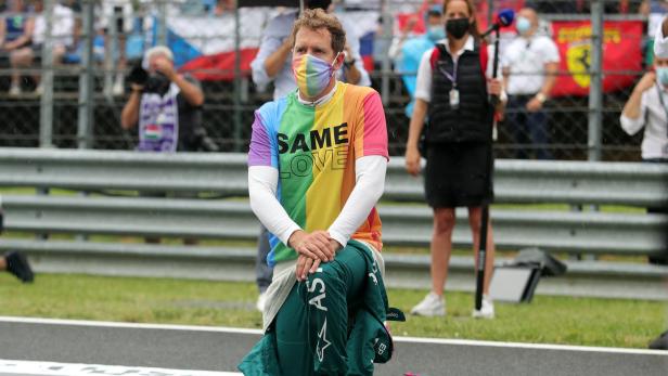 Disqualifikation und Regenbogen-Shirt: Aufregung um Vettel in Ungarn