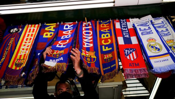 Twelve of Europe's top football clubs launch a breakaway Super League