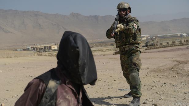 Festnahme eines Taliban-Kämpfers in Afghanistan (Symbolbild)