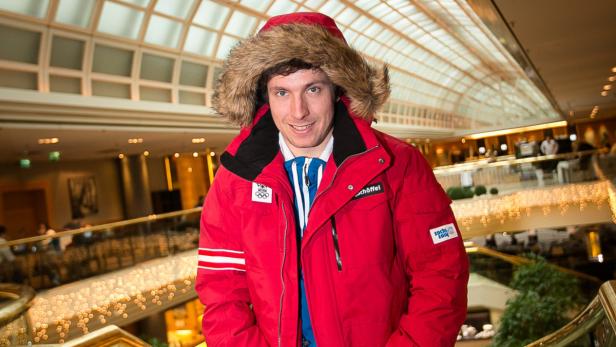 Marcel Hirscher bei der Einkleidung in Wien.