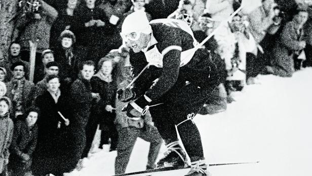 FILES-SKI-ITA-AUT-WORLD-2021-HISTORY-SPORT Die Erfolge der österreichischen Skifahrer in den 1950-er Jahren gaben Österreich das Selbstbewußtsein zurück. Hier Toni Sailer bie den Olympischen Spielen in Cortina d'Ampezzo, bei denen er drei Goldmedaillen gewann.