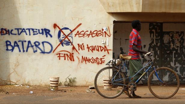 Anti-Blaise-Compaore Graffiti in Ouagadougou.