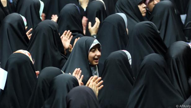 Hijab ab neun Jahren im Iran verpflichtend