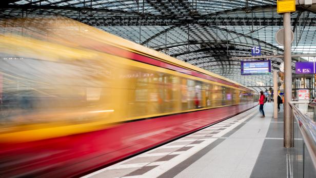 Deutscher Bahnstreik: Güterverkehr ab Samstag betroffen, Personenverkehr ab Montag