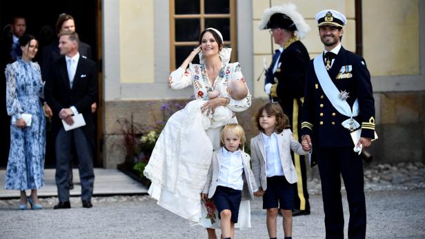 Seltenes Foto: Prinzessin Sofia, Carl Philip und Söhne im Lässig-Look