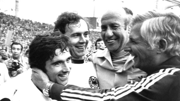 Beckenbauer trauert um Gerd Müller: "Trifft mich wie ein Schock"