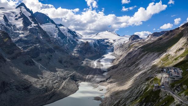 Das ist noch von der Pasterze, Österreichs größtem Gletscher, übrig
