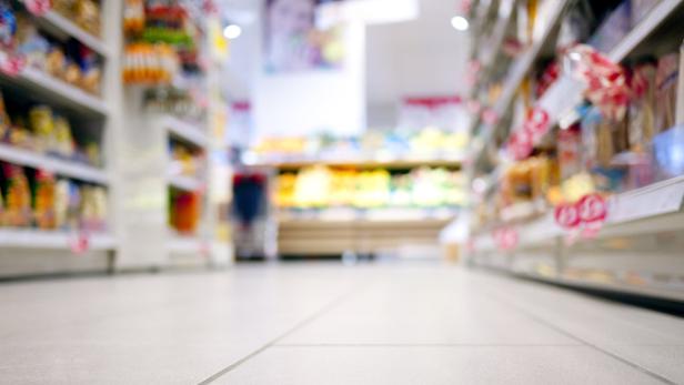 Skurriler Fund auf Supermarkt-Boden: Tweet geht durch die Decke