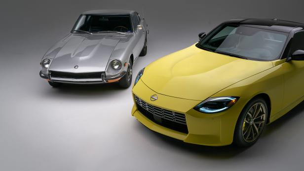 2023_nissan_z_u.s._market_with_240z.jpg
