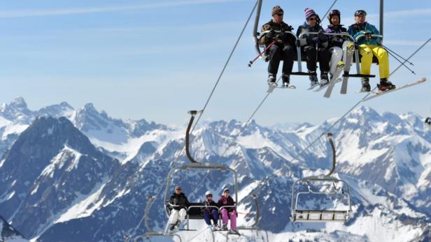Spitzenreiter in den Alpen sei Deutschland mit einer durchschnittlichen Preiserhöhung von 1,30 Euro pro Tageskarte. (Bild: Oberstdorf, Deutschland)