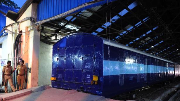 INDIA-TRAIN-ROBERY Der Salem-Chennai Expresszug, in dem sich der Raub ereignete.