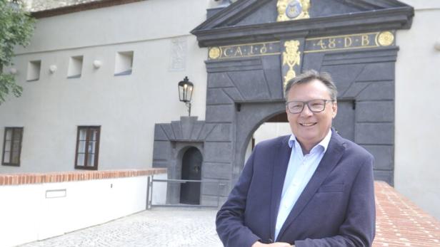 Ex-Minister als Burgherr in Stadtschlaining