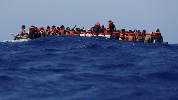 Hunderte Geflüchtete auf Lampedusa gelandet