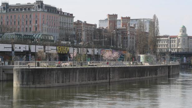 Donaukanal: 28-Jähriger von unbekanntem Messerstecher schwer verletzt