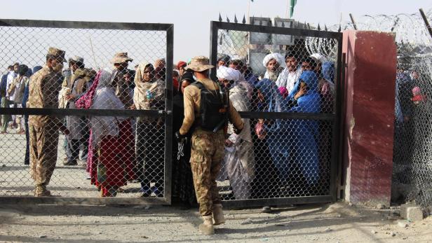 Über geschlossene Grenzen: Wie Österreicher aus Afghanistan flohen