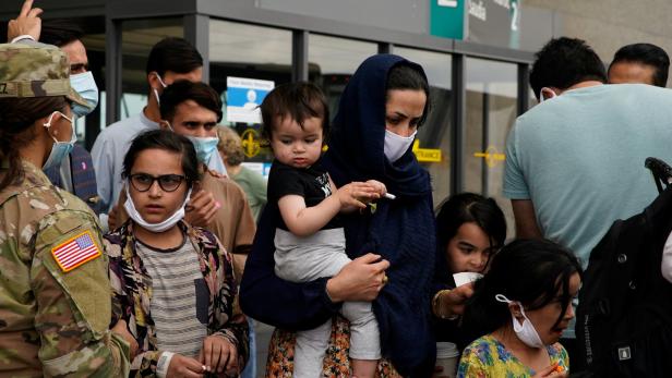 Afghanen, die nach Viginia, USA, ausgeflogen wurden