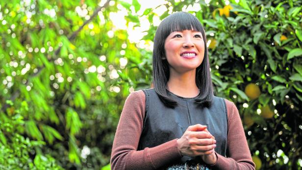 Marie Kondo verbreitet wieder Freude und räumt jetzt auch in Beziehungen auf