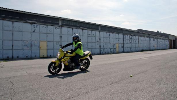 Teil 1: Motorradfahren ist gefährlich. Na und?