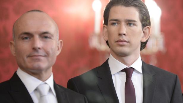 Klug und Kurz wetteifern um Auslandseinsätze, weil es international Lob für österreichische Soldaten gibt.