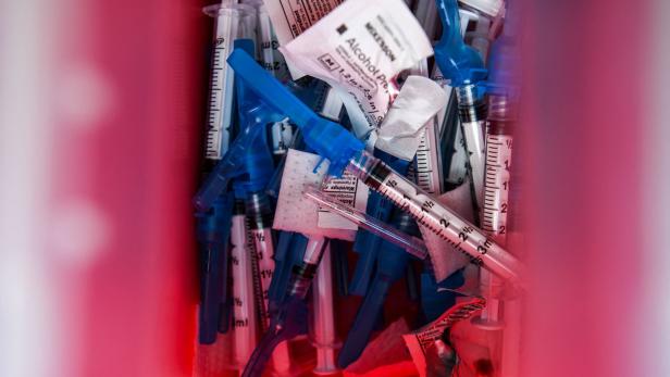 USA: Seit März 15 Mio. Impfdosen weggeworfen