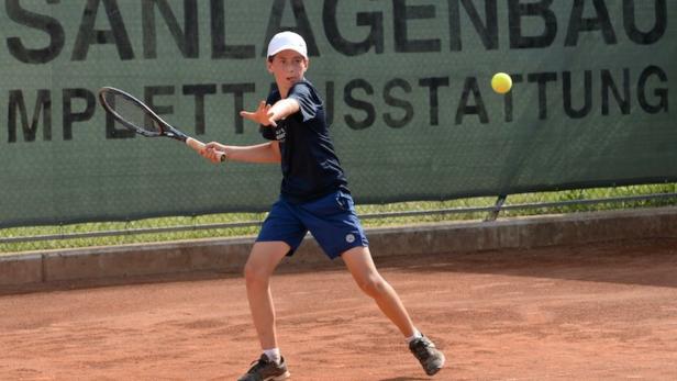 Elfjähriges Tennistalent aus Krems holte zwei Landesmeistertitel