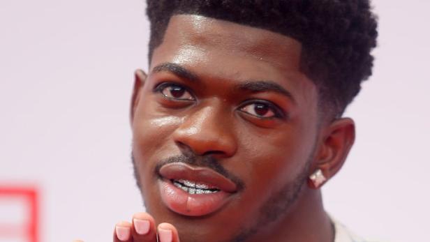 Rapper Lil Nas X wirbt mit Schwangerschaftsbauch für Debütalbum