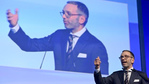 Kickl will FPÖ-Abgeordnete für mögliche Hausdurchsuchungen wappnen