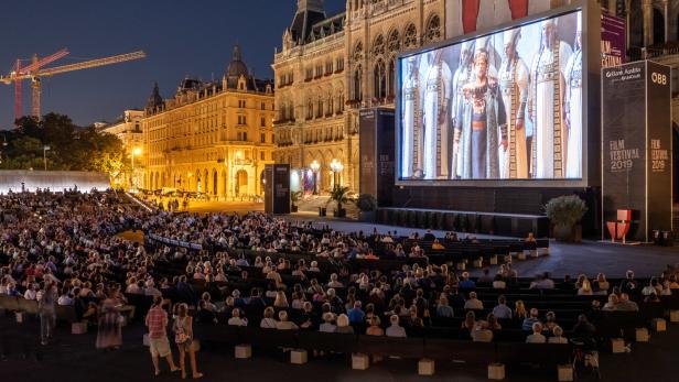 Trotz Corona: 250.000 Gäste beim Film Festival auf dem Rathausplatz