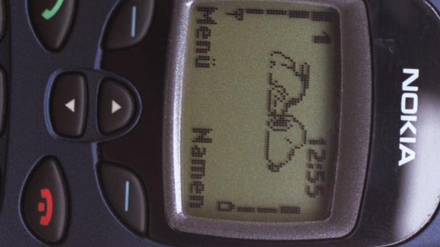46-3721281 Chirurgen fanden Handy im Magen von Häftling