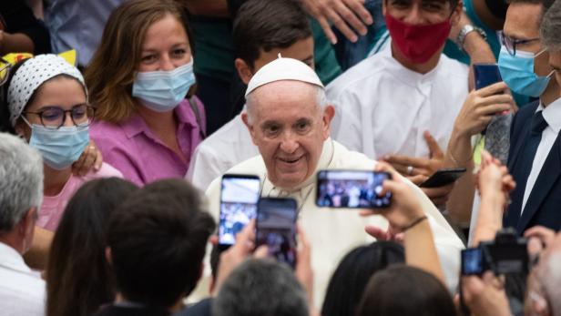 Papst spendierte 15.000 Portionen Eis für römische Häftlinge
