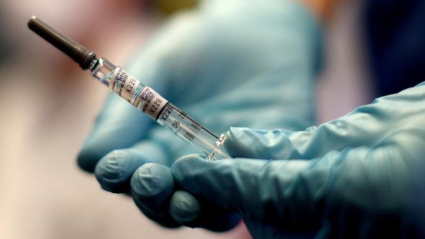 Darf man sich gleichzeitig gegen Grippe und Corona impfen lassen?