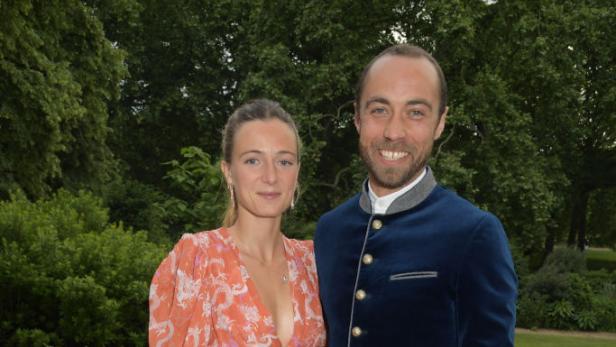 Bilder: Alizée Thevenet trug bei Hochzeit mit Herzogin Kates Bruder besonderes Brautkleid