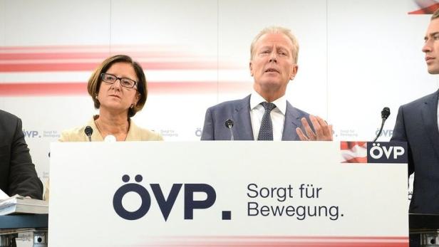 Brandstetter, Mikl-Leitner, Mitterlehner und Kurz hoffen, dass sich nicht noch mehr Wähler zur FPÖ bewegen