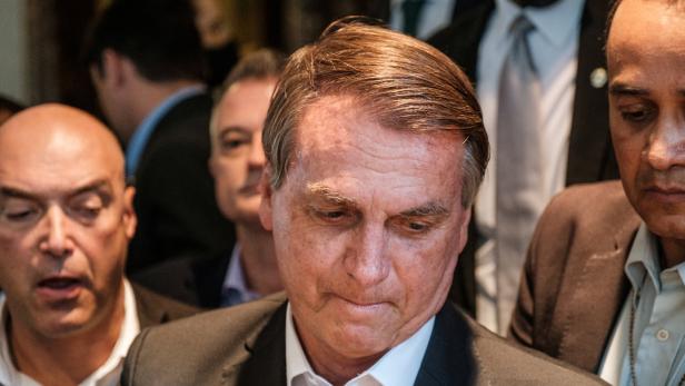 Bolsonaro hinterfragt eigene Quarantäne