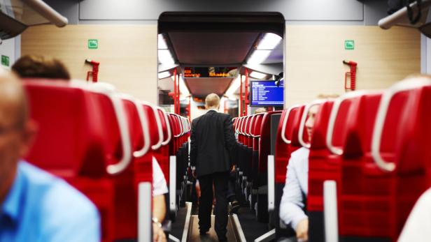 Eine Hauptforderung aus NÖ: Mehr Sitze in Zügen und bequemere Zugtakte