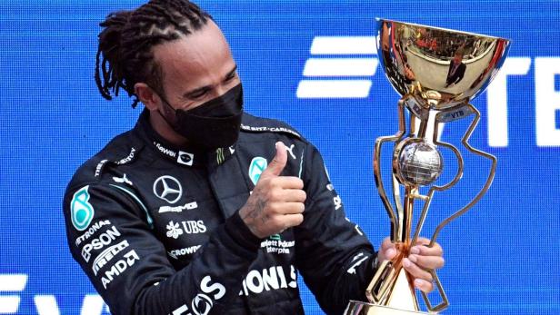 100. Formel-1-Sieg: Rekord für Hamilton, Regen-Drama um Norris
