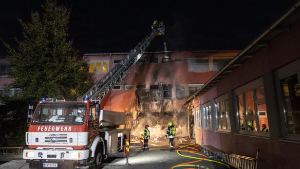 Brandstiftung: Feuer im Schulzentrum von Hollabrunn wurde gelegt