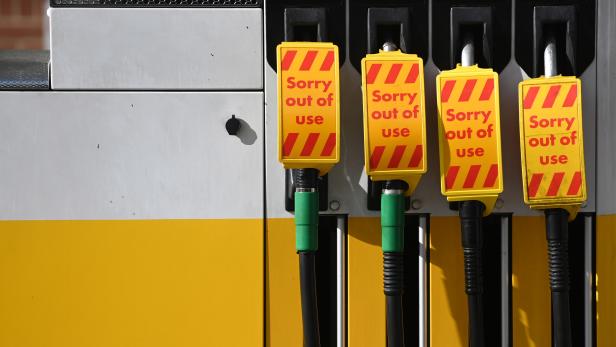 UK faces fuel shortage