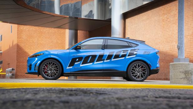 Ford Mustang Mach E besteht Aufnahmetest der Michigan State Police