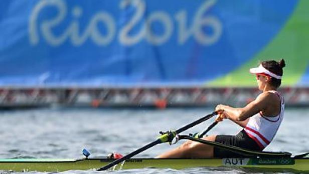 Eine Ruderin aus Österreich bei den Olympischen Spielen 2016 in Rio.