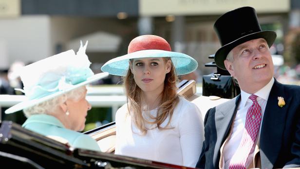 Queen Elizabeth könnte Namen von Prinzessin Beatrices Tochter nicht erlauben