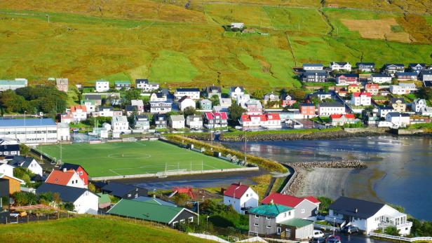 Fußball auf Färöer: Von der Lachszucht in das Teamtrikot