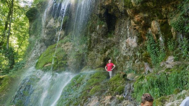 Deutschland schönster Wandweg: Unter und über dem Wasserfall