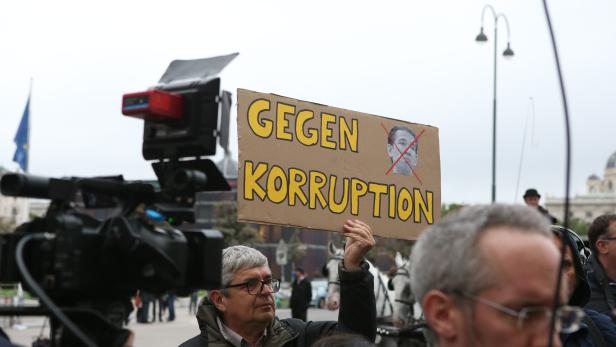 Anti-Korruptionsvolksbegehren drängt auf Reformen
