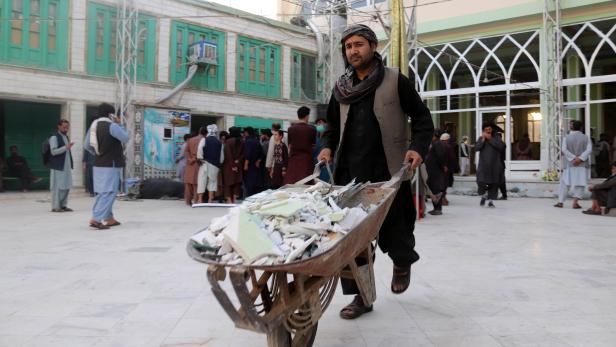 Afghanistan crisis - Mosque blast in Kandahar