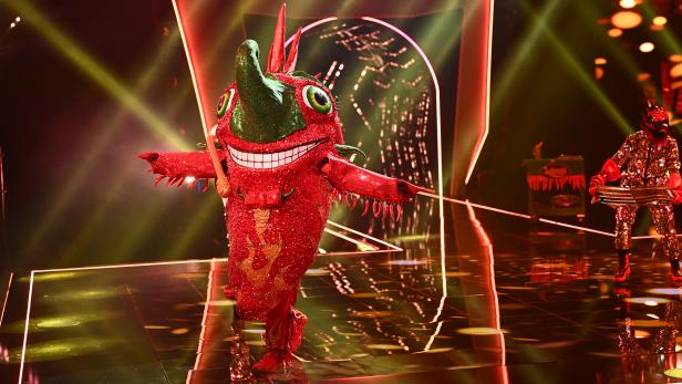 Masked Singer 2021: Chili in der ersten Show enttarnt - "unpassendes Kostüm"