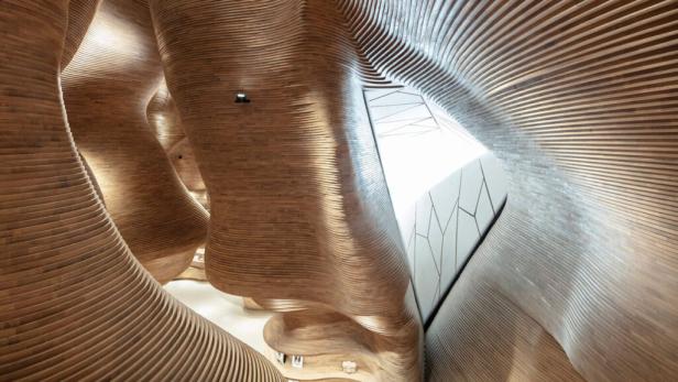 01_Koichi-Takada-Architects_National-Museum-of-Qatar-Gift-Shops_tom-ferguson-1024x576