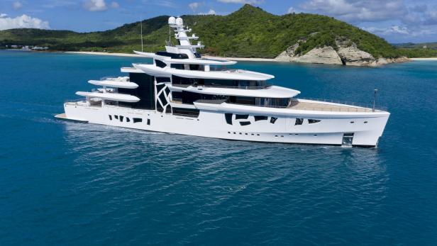 Luxus auf hoher See: Yachtaustatter über das dekadente Business