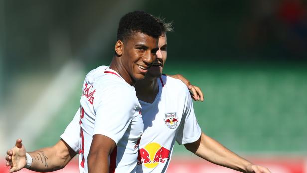 FUSSBALL: TIPICO-BUNDESLIGA / SV GUNTAMATIC RIED - Bernardo brachte die Bullen in Führung.